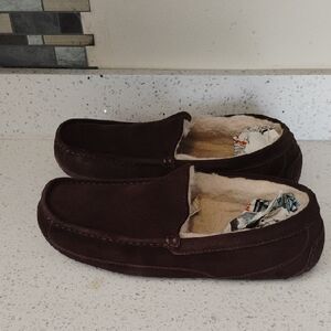 Men's Brown Suede Loafers Size 10 UGG
